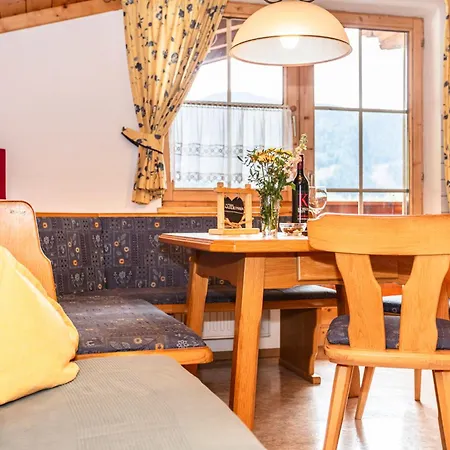 Farm stay Feriengut Lackenhof *